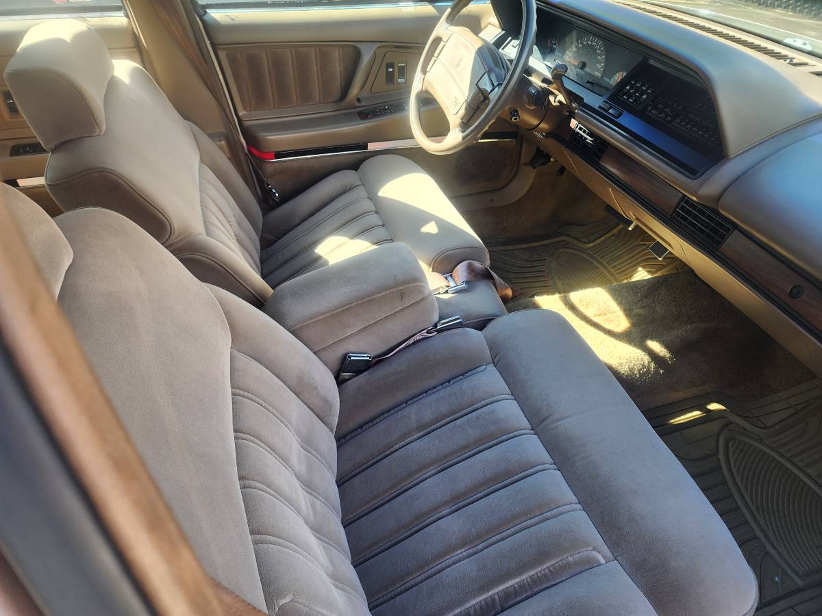 Oldsmobile-98-1992-7