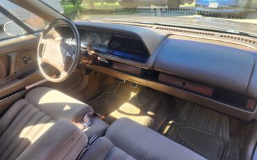 Oldsmobile-98-1992-9