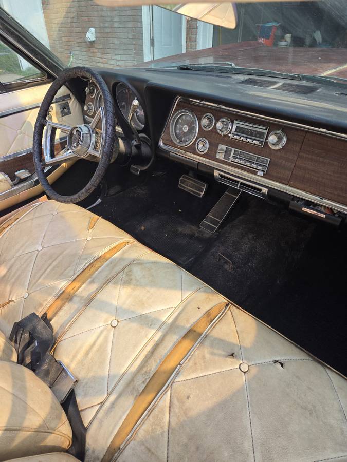 Oldsmobile-98-convertible-1966-4