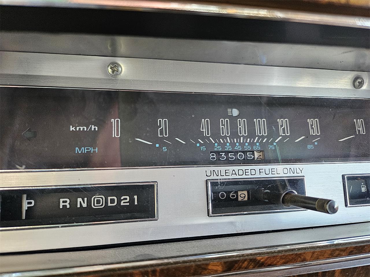 Oldsmobile-98-regency-1983-Beige-Cream-Chocolate-16