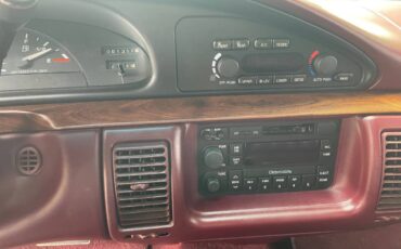 Oldsmobile-98-regency-1994-10