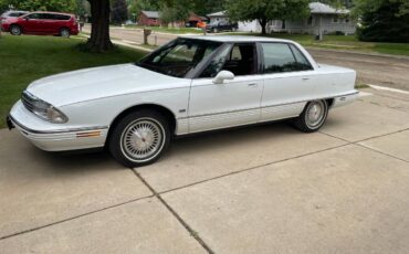 Oldsmobile-98-regency-1994