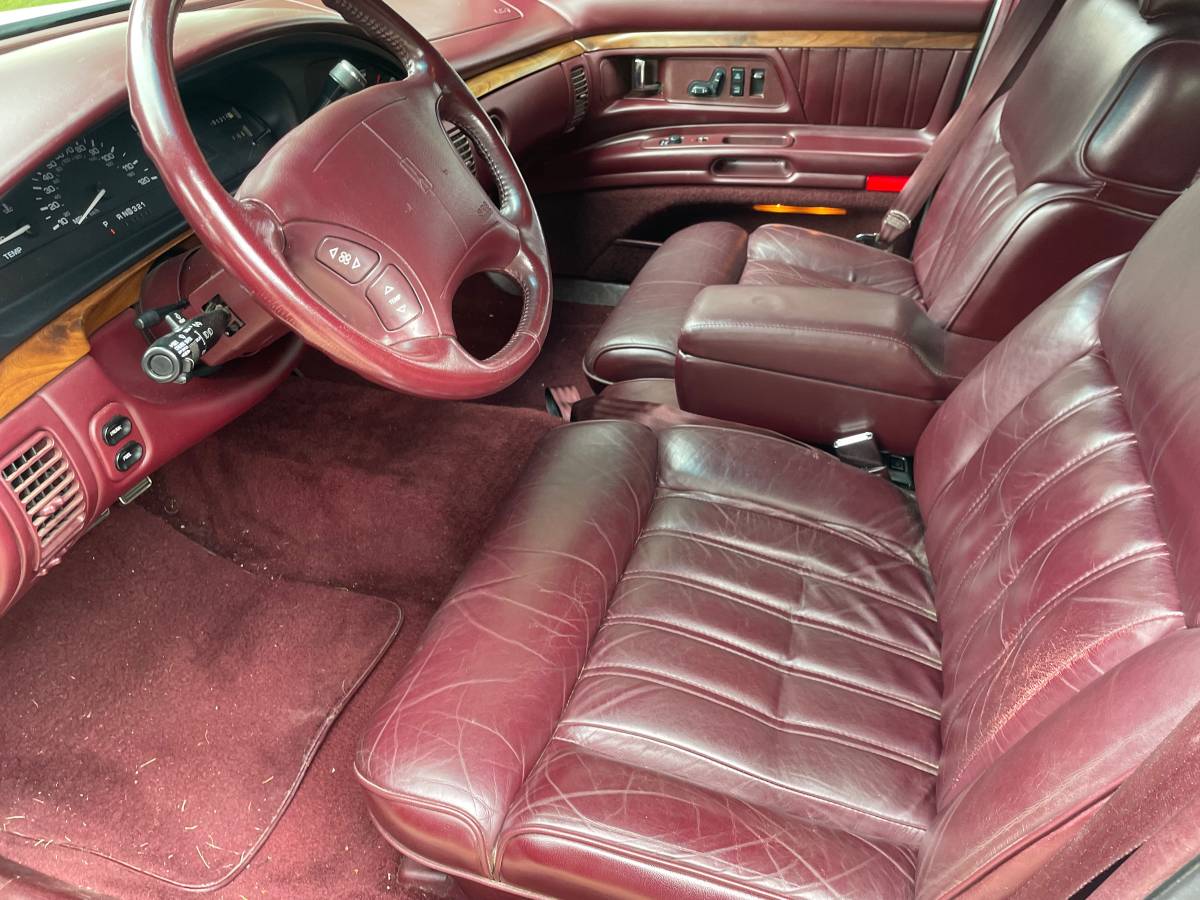 Oldsmobile-98-regency-1994-7