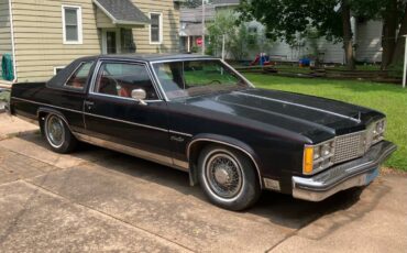 Oldsmobile-98-regency-2-door-coupe-1978-black-1