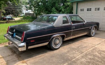 Oldsmobile-98-regency-2-door-coupe-1978-black-2