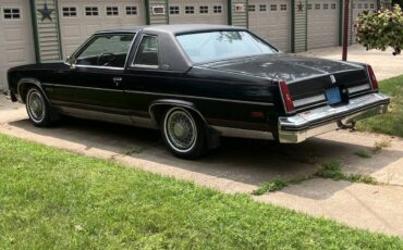 Oldsmobile-98-regency-2-door-coupe-1978-black-3