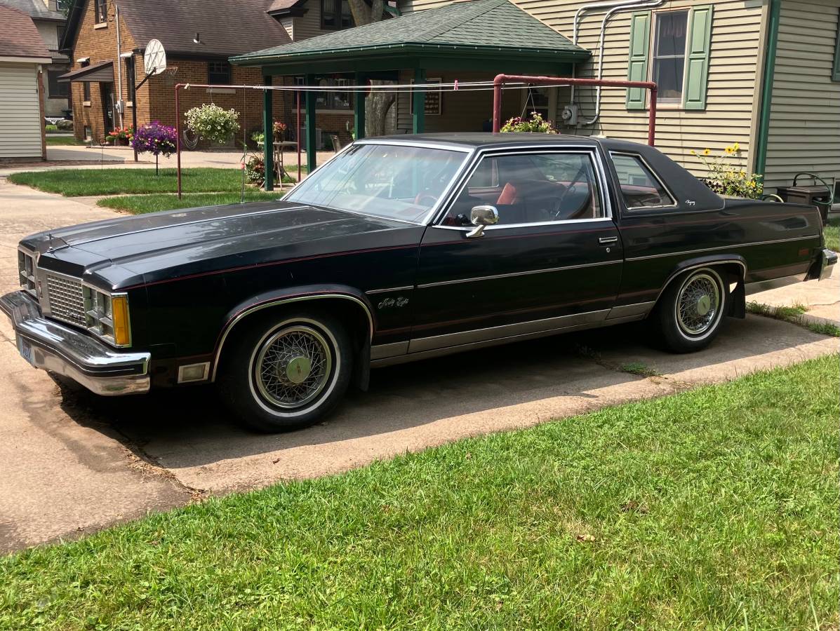 Oldsmobile-98-regency-2-door-coupe-1978-black