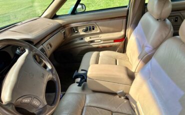 Oldsmobile-98-regency-elite-1995-12