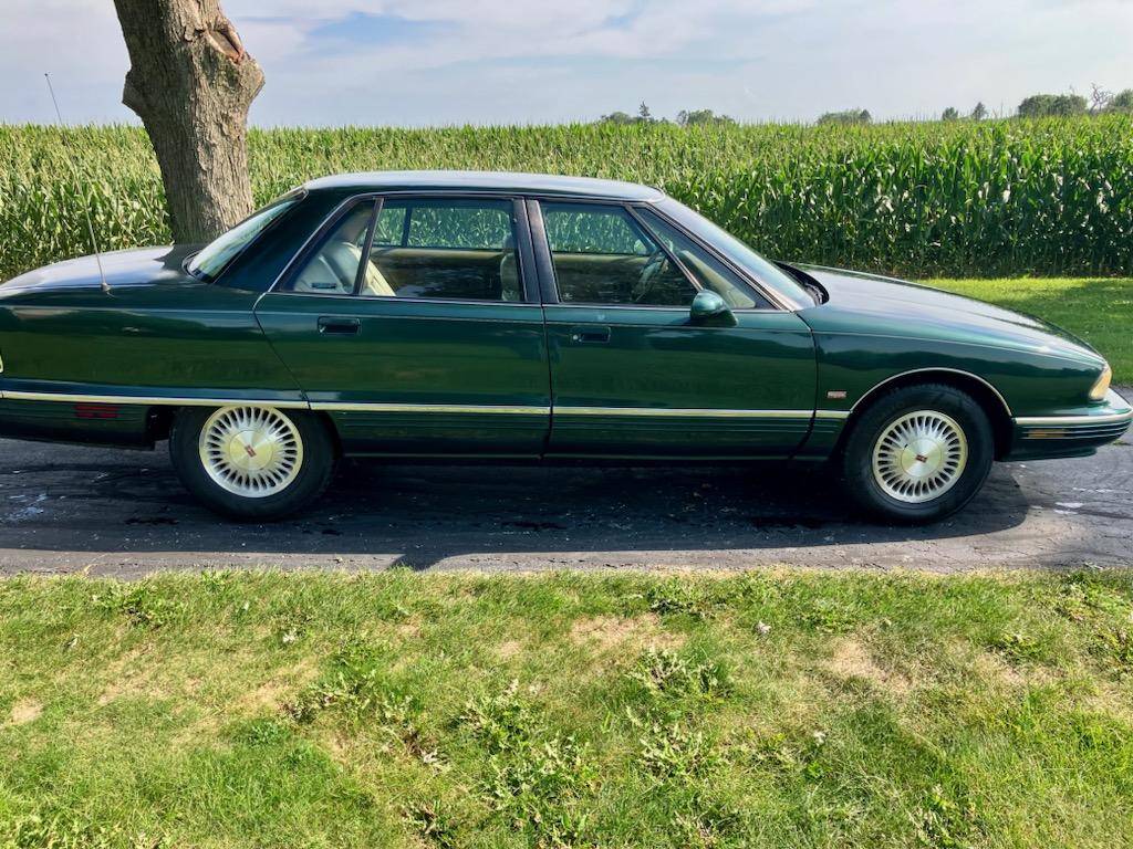 Oldsmobile-98-regency-elite-1995-2