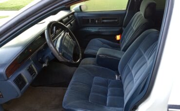 Oldsmobile-Custom-Cruiser-1991-Wagon-10