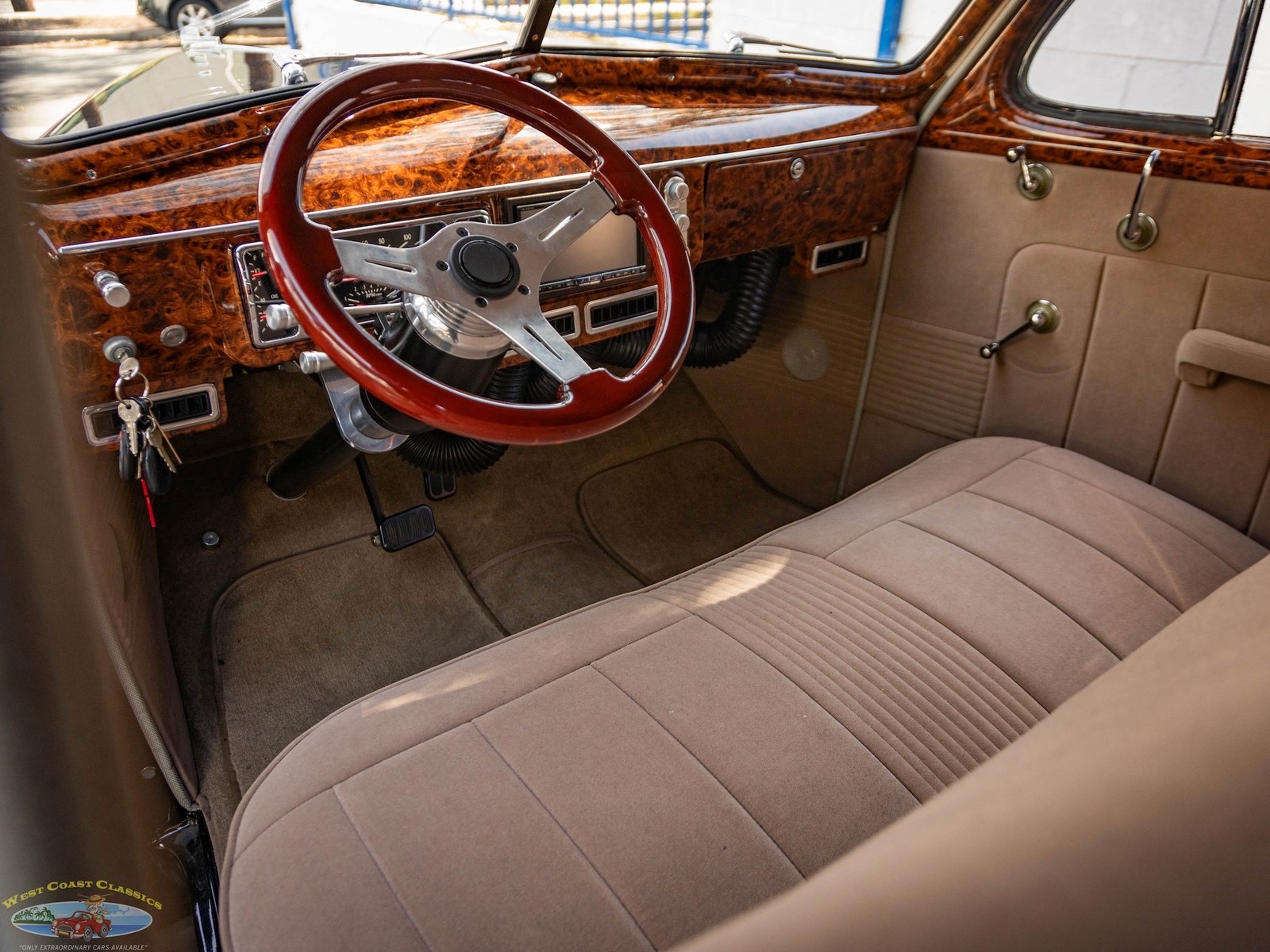 Oldsmobile-Custom-LS3-V8-Model-F38-Touring-1938-4-Door-Sedan-32