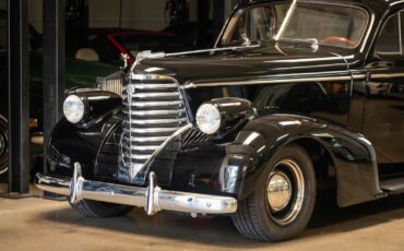 Oldsmobile-Custom-LS3-V8-Model-F38-Touring-1938-4-Door-Sedan-8