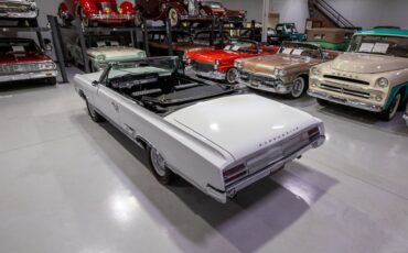 Oldsmobile-Cutlass-1965-Convertible-10