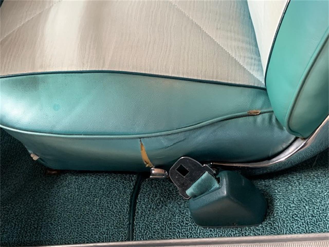Oldsmobile-Cutlass-1966-Green-Green-6