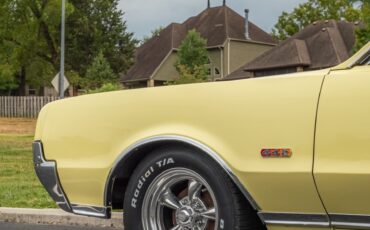 Oldsmobile-Cutlass-1967-Coupe-1
