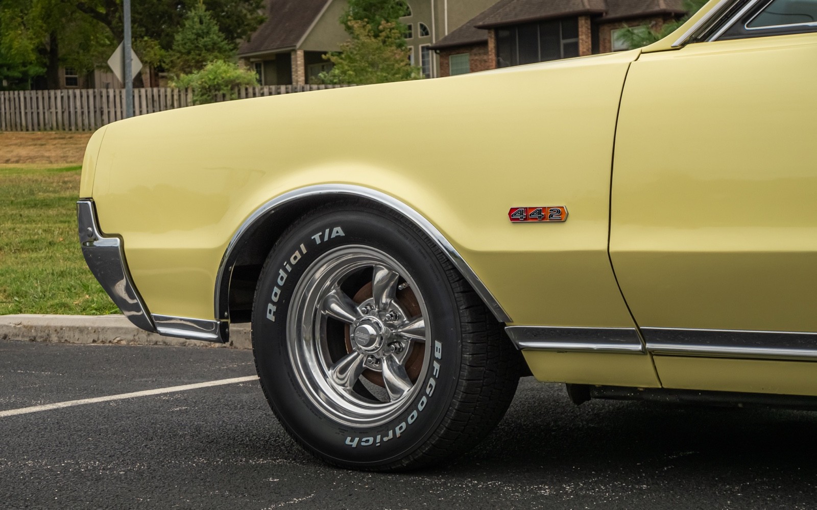 Oldsmobile-Cutlass-1967-Coupe-11