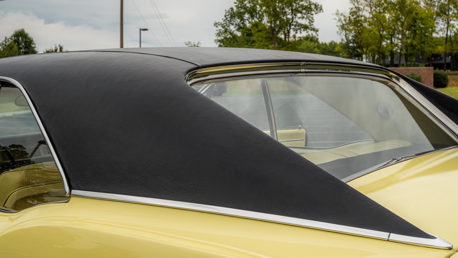 Oldsmobile-Cutlass-1967-Coupe-13