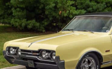 Oldsmobile-Cutlass-1967-Coupe-16