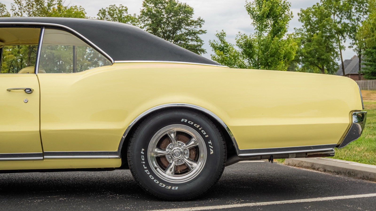 Oldsmobile-Cutlass-1967-Coupe-19
