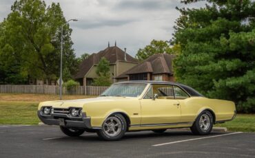 Oldsmobile-Cutlass-1967-Coupe-31