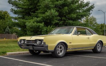 Oldsmobile-Cutlass-1967-Coupe-7