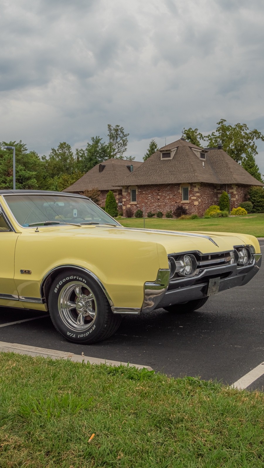 Oldsmobile-Cutlass-1967-Coupe-9
