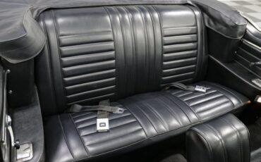 Oldsmobile-Cutlass-1967-Yellow-BLACK-11