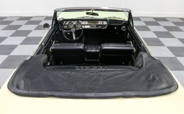 Oldsmobile-Cutlass-1967-Yellow-BLACK-8
