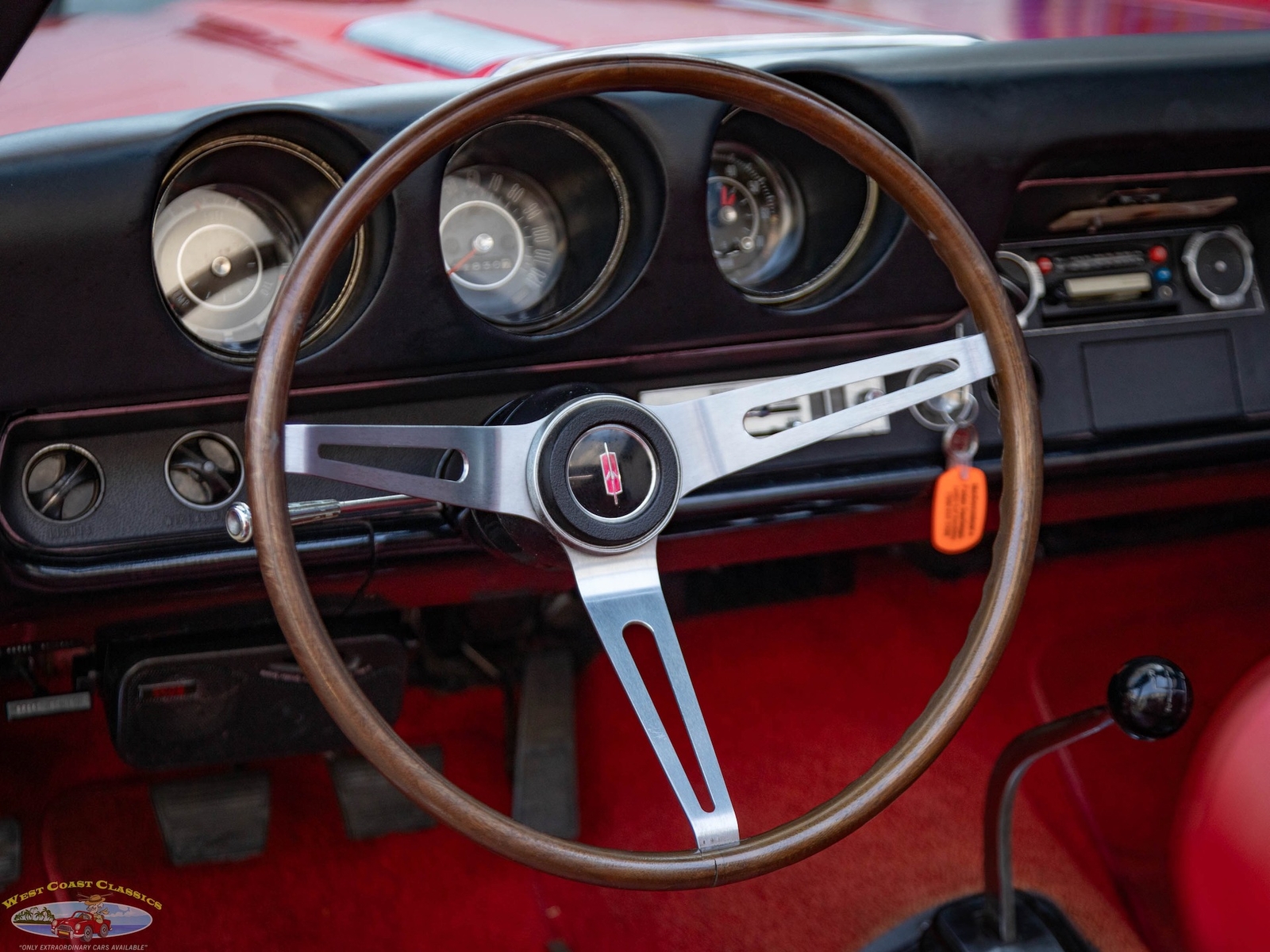 Oldsmobile-Cutlass-1968-2-Door-Convertible-35