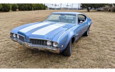 Oldsmobile-Cutlass-1969-Blue-Black
