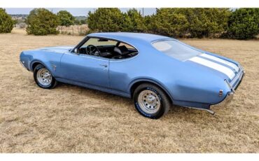 Oldsmobile-Cutlass-1969-Blue-Black-5