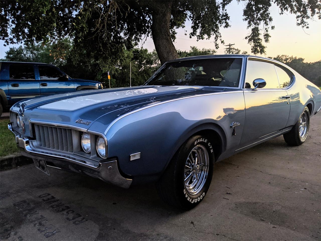 Oldsmobile-Cutlass-1969-Blue-Black-7