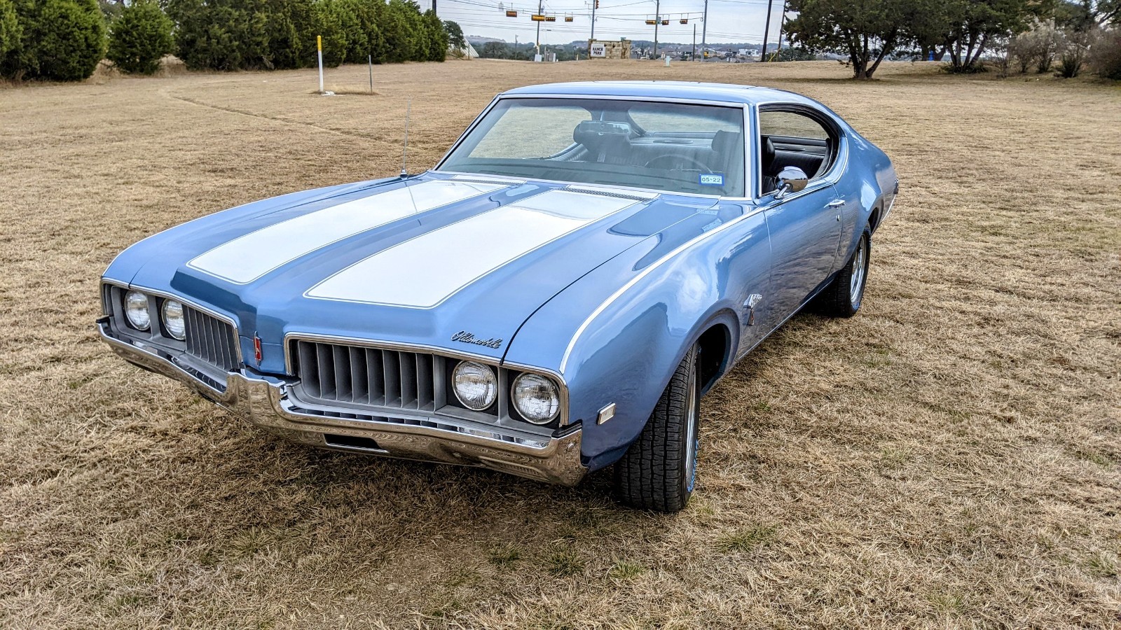 Oldsmobile-Cutlass-1969-Coupe-1