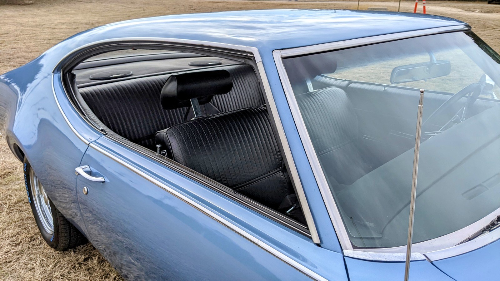 Oldsmobile-Cutlass-1969-Coupe-5