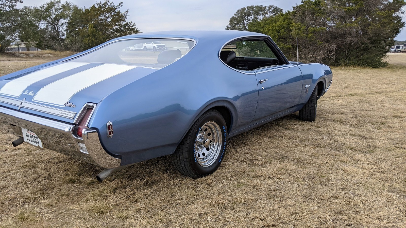Oldsmobile-Cutlass-1969-Coupe-7