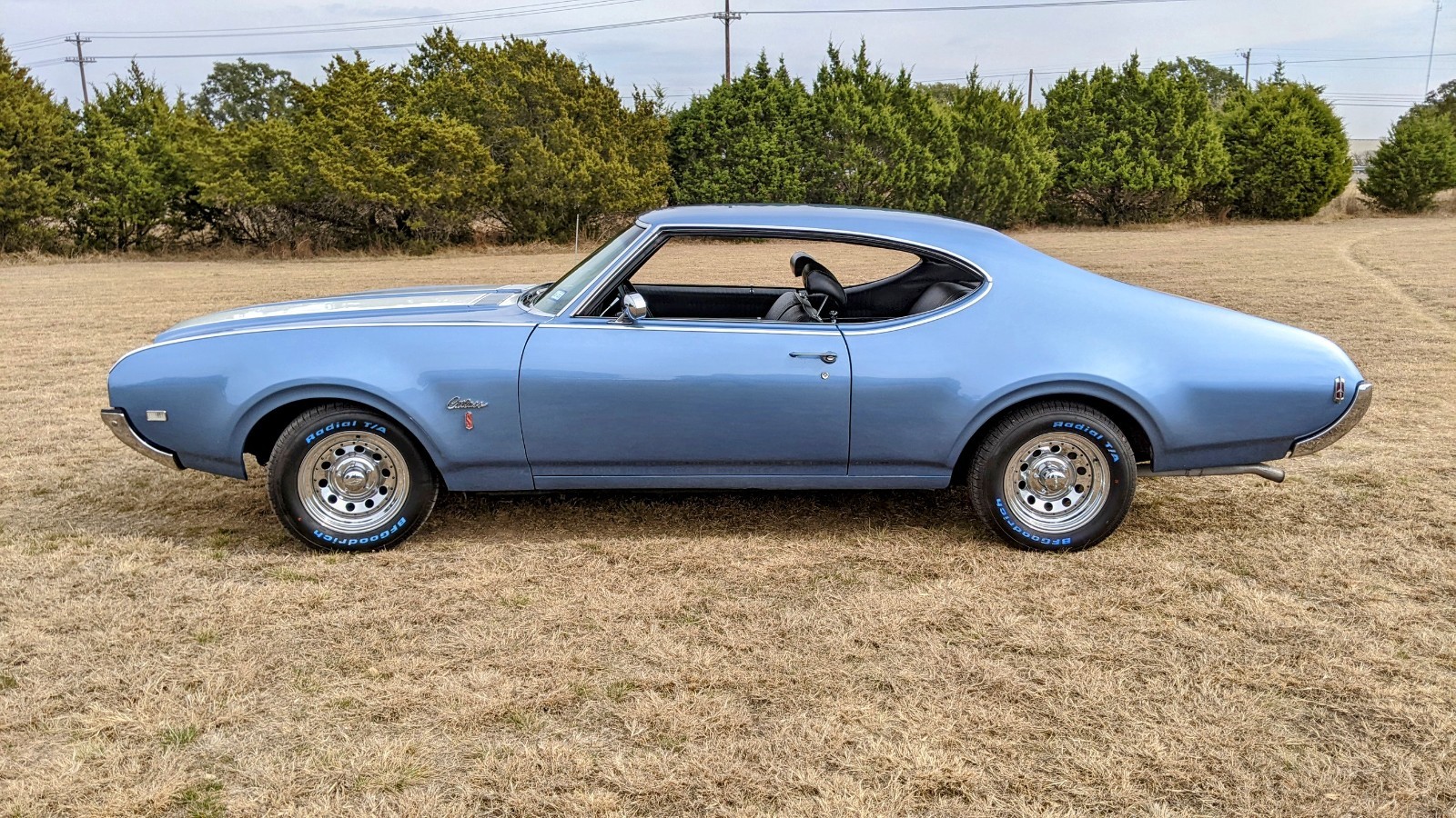 Oldsmobile-Cutlass-1969-Coupe-8