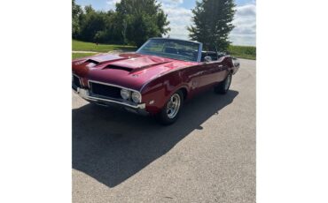 Oldsmobile-Cutlass-1969-Crystal-Rock-Red-Black-3