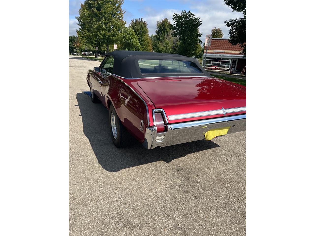 Oldsmobile-Cutlass-1969-Crystal-Rock-Red-Black-9