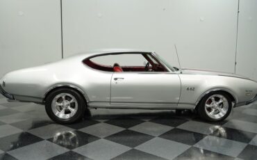 Oldsmobile-Cutlass-1969-Platinum-Red-15