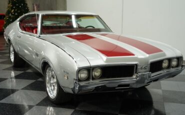 Oldsmobile-Cutlass-1969-Platinum-Red-17
