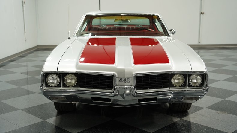 Oldsmobile-Cutlass-1969-Platinum-Red-18