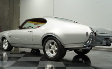Oldsmobile-Cutlass-1969-Platinum-Red-25
