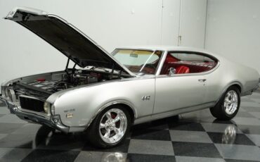 Oldsmobile-Cutlass-1969-Platinum-Red-30