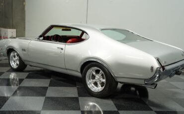 Oldsmobile-Cutlass-1969-Platinum-Red-4