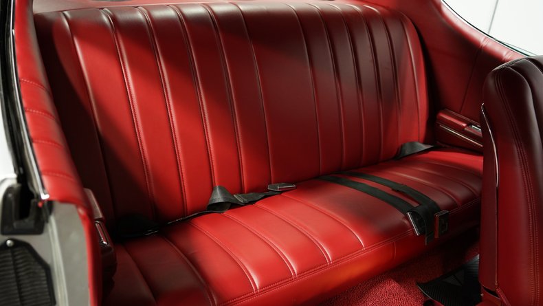 Oldsmobile-Cutlass-1969-Platinum-Red-40