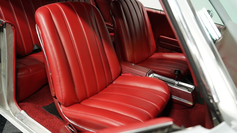 Oldsmobile-Cutlass-1969-Platinum-Red-41
