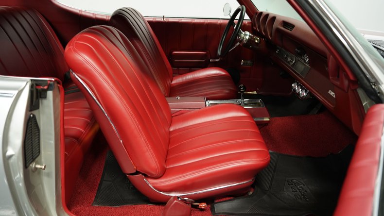 Oldsmobile-Cutlass-1969-Platinum-Red-42