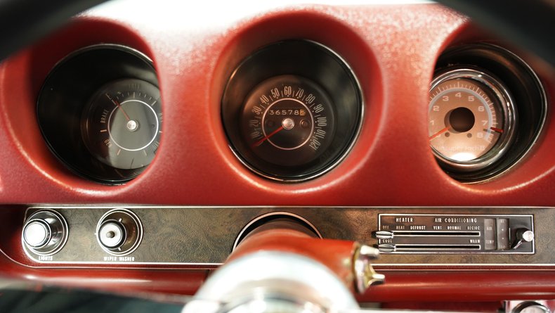 Oldsmobile-Cutlass-1969-Platinum-Red-46