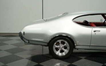 Oldsmobile-Cutlass-1969-Platinum-Red-6