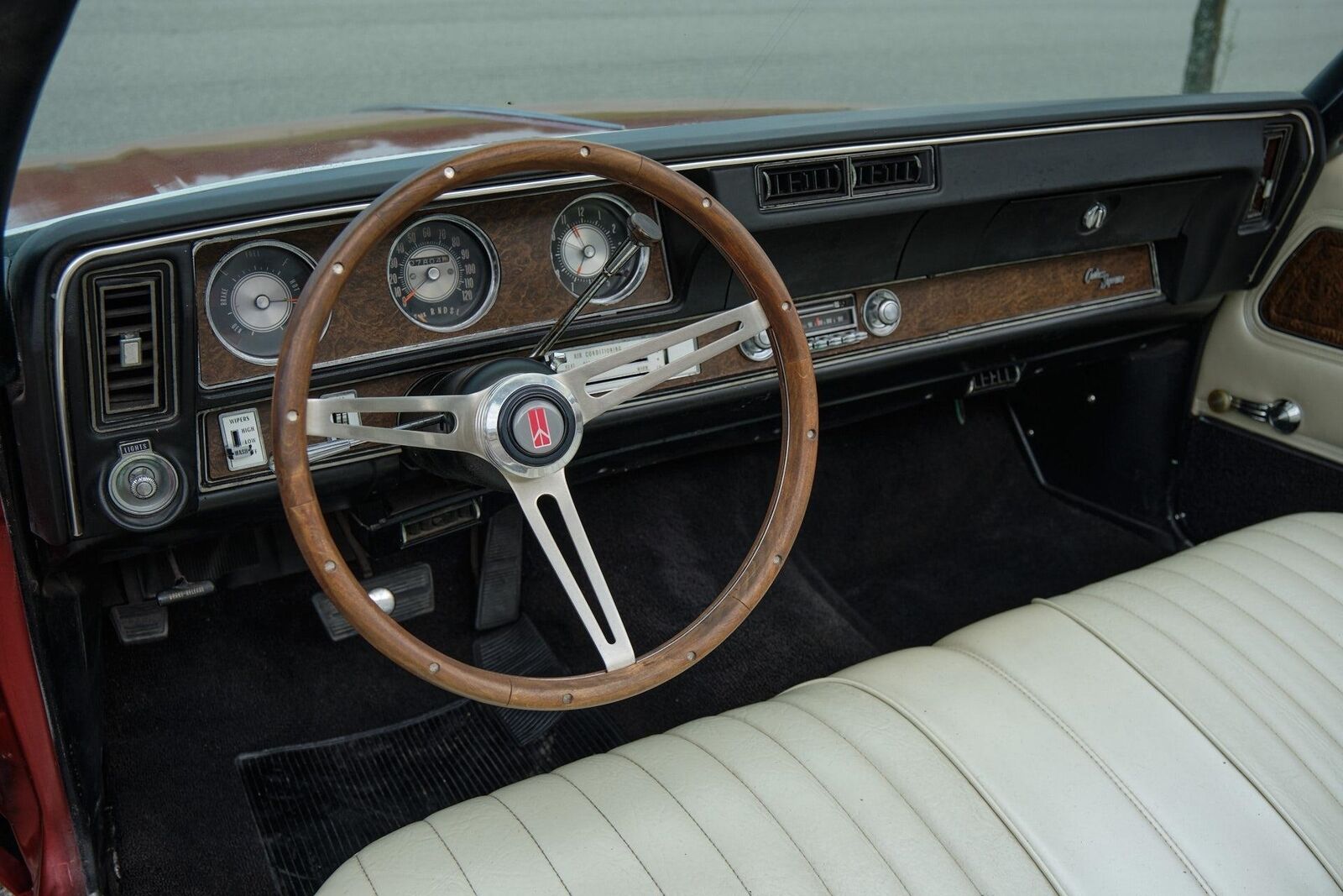 Oldsmobile-Cutlass-1970-CV-Convertible-13